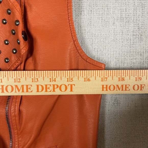V Cristina Vest Women’s Size Medium Orange Studded Sleeveless Faux Leather NWT - Picture 4 of 14